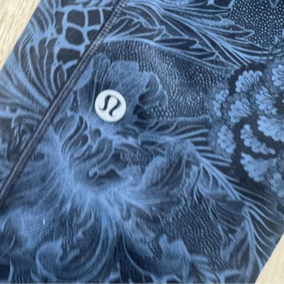 Lululemon Speed Up Tight Full-On Luxtreme 28" Nouveau Mach Blue Black Size 6 - Picture 14 of 16